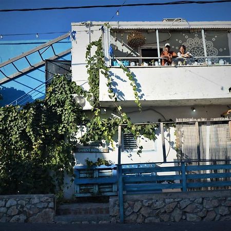 Juha'S Guesthouse - Zarqa Bay Jisr ez Zarqa Exterior foto